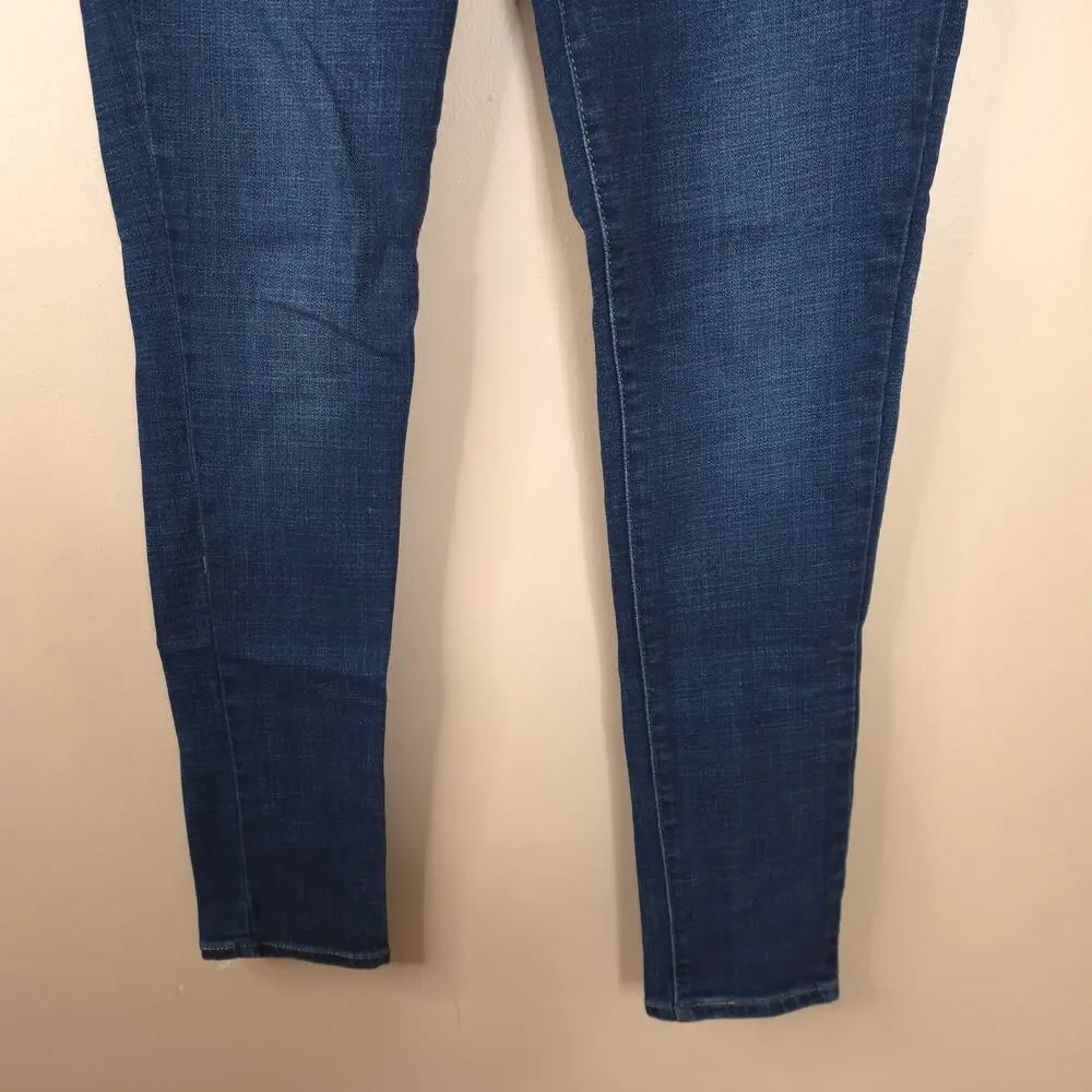 Levi's 721 High Rise Skinny Women's Jeans in Dark Wash Size 28